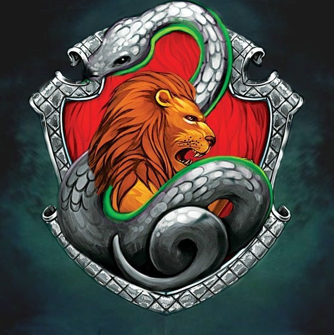 imagen de un leo rodeado por una serpiente, en referencia a los escudos de las casas de hogwarts